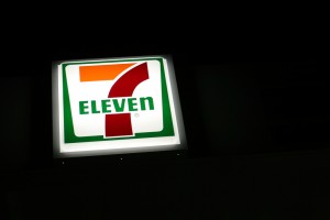 7- Eleven, triple net retail property for sale